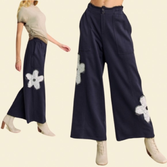 New Floral Patchwork Detail Front Pocketed Elastic Back French Terry Easy Pants - Picture 9 of 9